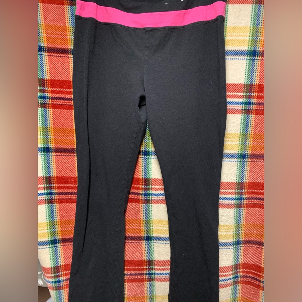 So Black and Pink workout pants  in good condition.